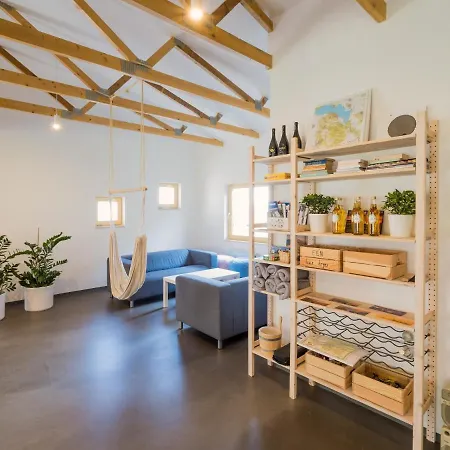 Hostel Zahrada *