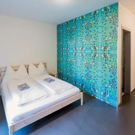 Zahrada Hostel *