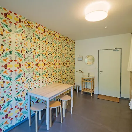 Hostel Zahrada *