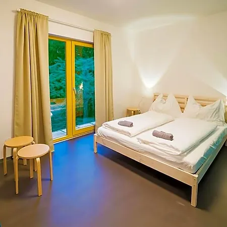 Hostal Zahrada *