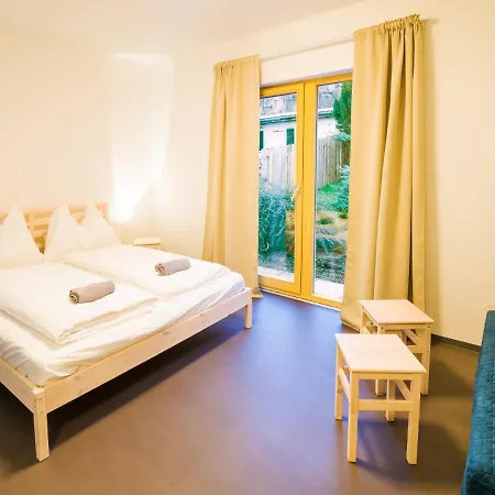 Hostel Zahrada *